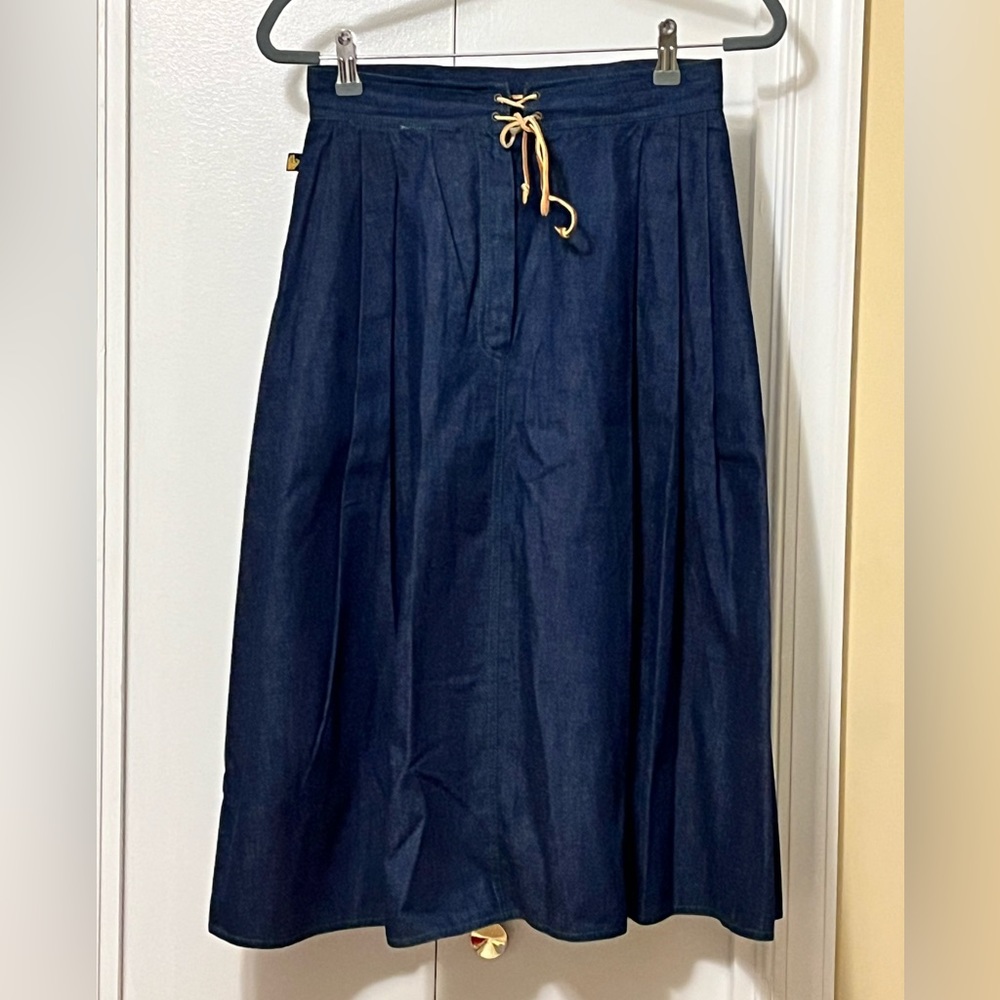 70’s Retro denim a-line skirt in mint condition!